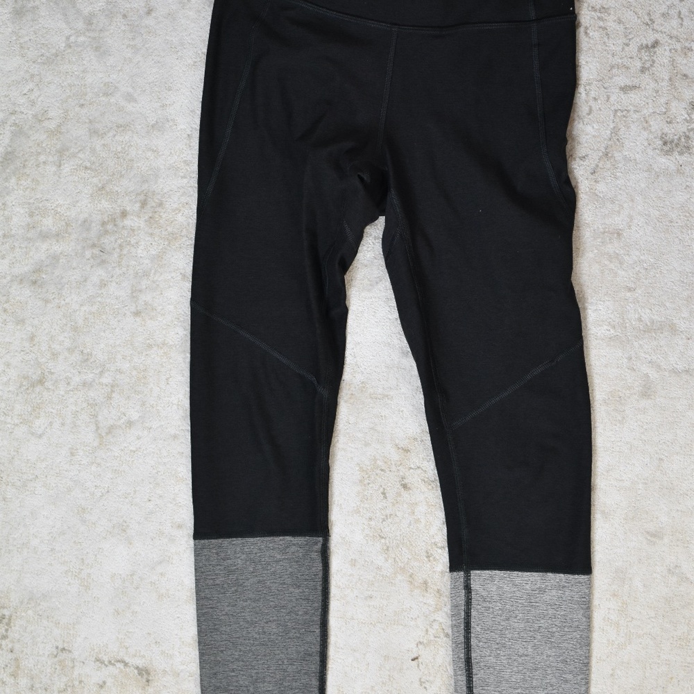 Outdoor Voices Dip Leggings